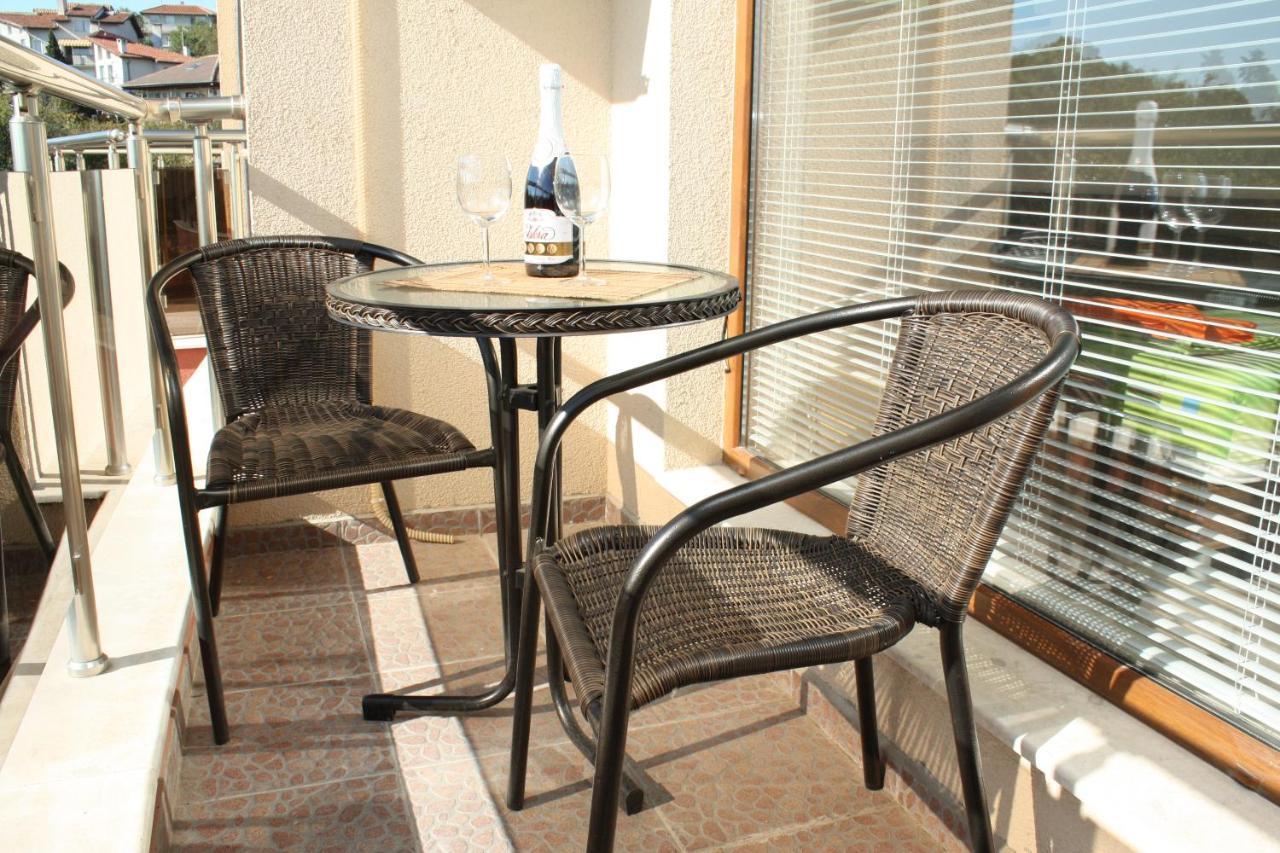 סנט קונסטנטין והלנה Fantasy Apartments Saint Constantine And Helena Resort מראה חיצוני תמונה
