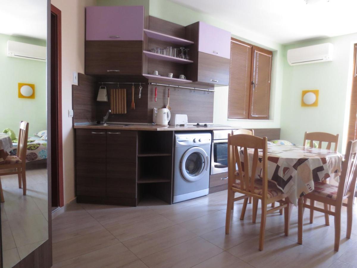סנט קונסטנטין והלנה Fantasy Apartments Saint Constantine And Helena Resort מראה חיצוני תמונה