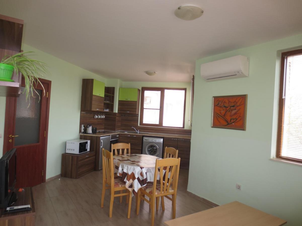 סנט קונסטנטין והלנה Fantasy Apartments Saint Constantine And Helena Resort מראה חיצוני תמונה