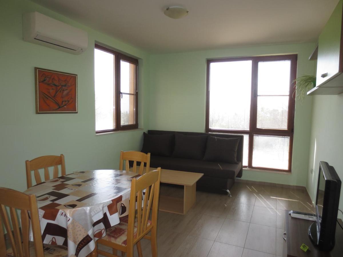 סנט קונסטנטין והלנה Fantasy Apartments Saint Constantine And Helena Resort מראה חיצוני תמונה