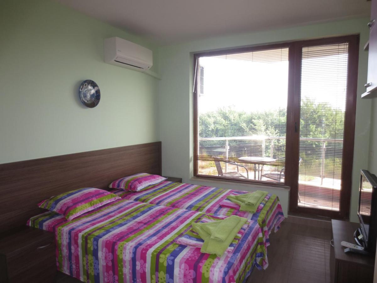 סנט קונסטנטין והלנה Fantasy Apartments Saint Constantine And Helena Resort מראה חיצוני תמונה